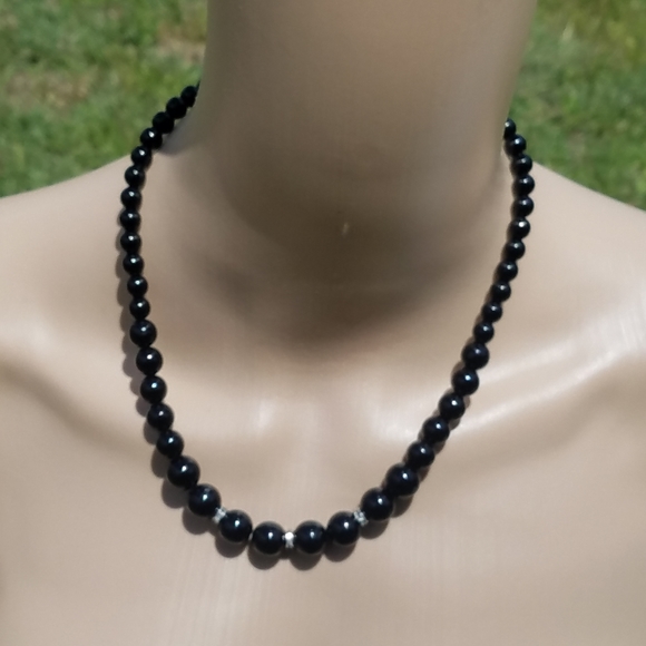 Jewelry - Shiny Black Faux Pearls